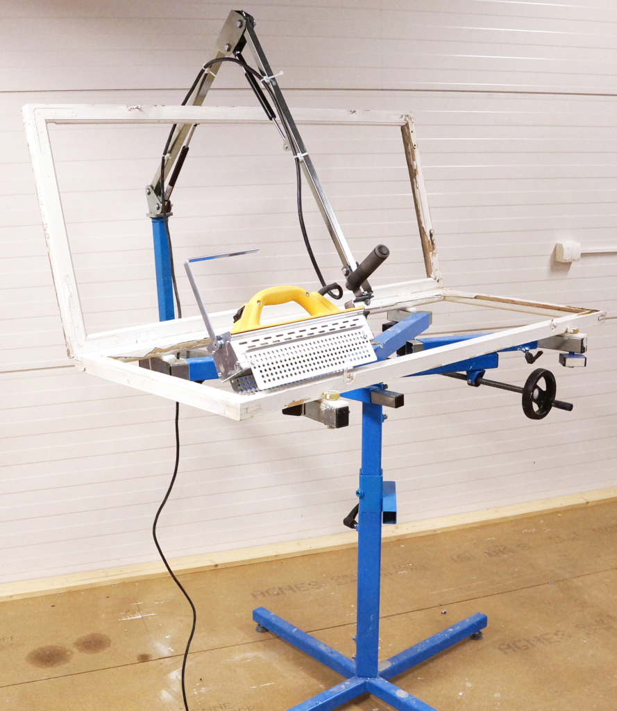 Arm för fäste till arbetsbordet saxen för Speed- och spotheater