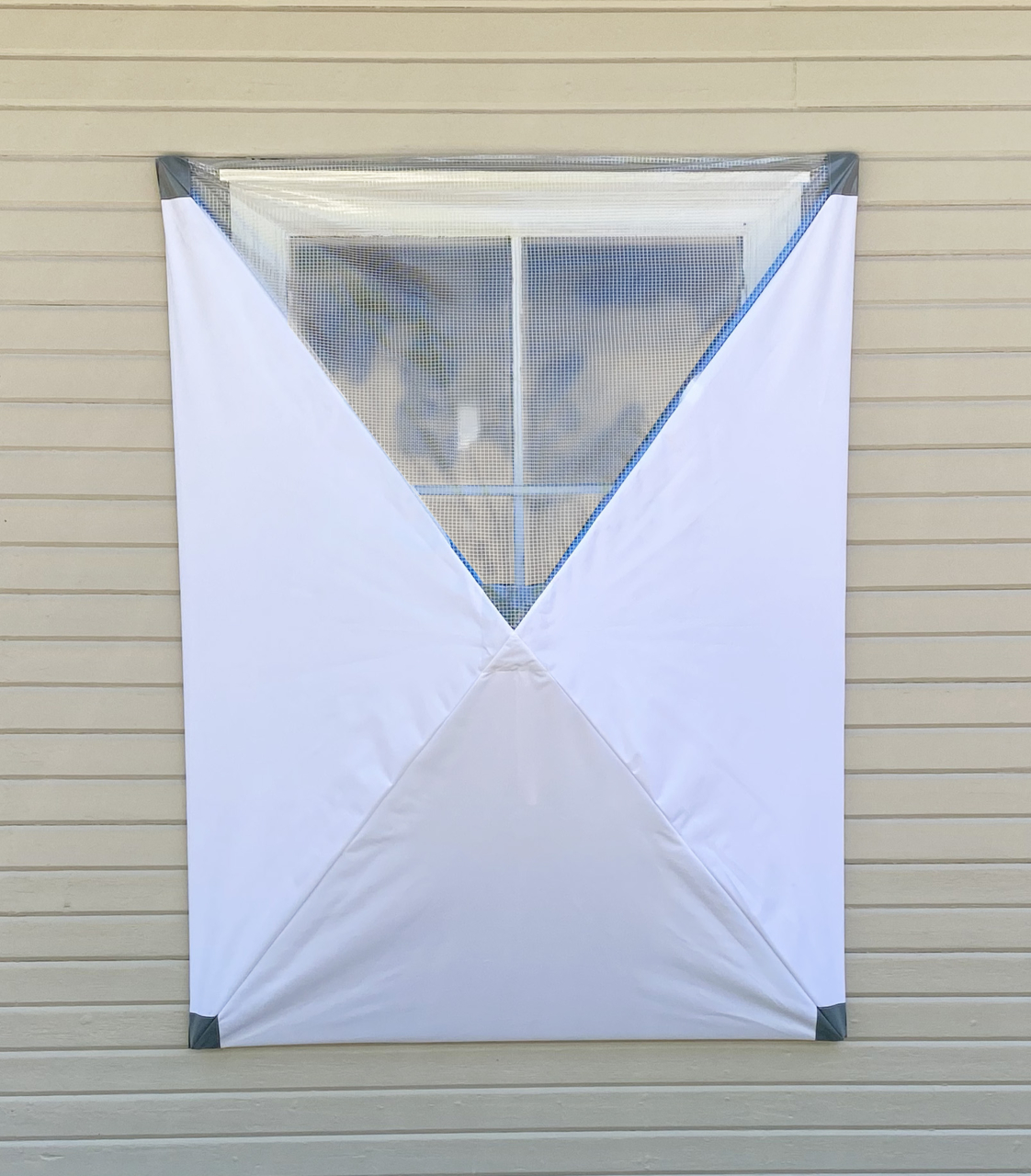 Fönsterparaply med ljusinsläpp 160 x 210 cm